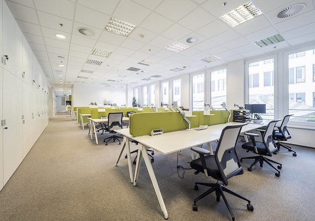 Pronájem kanceláře 1 722 m² – fotografie 4
