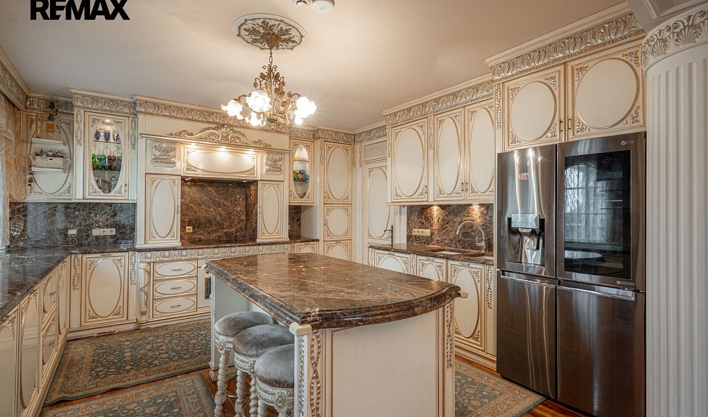 Prodej domu 616 m² s pozemkem 690 m², Praha – náhled fotky 2