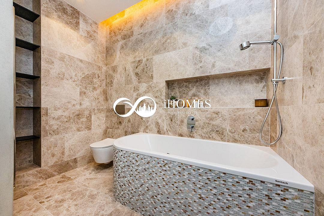 Prodej komerčního objektu (jiného typu) 110 m²