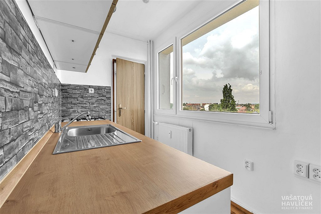 Pronájem bytu 3+1 60 m² – pohled 4