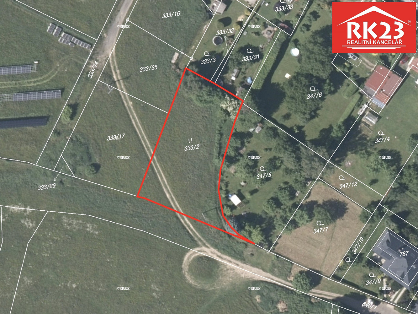 Prodej stavebního pozemku 1 355 m² – fotografie 2