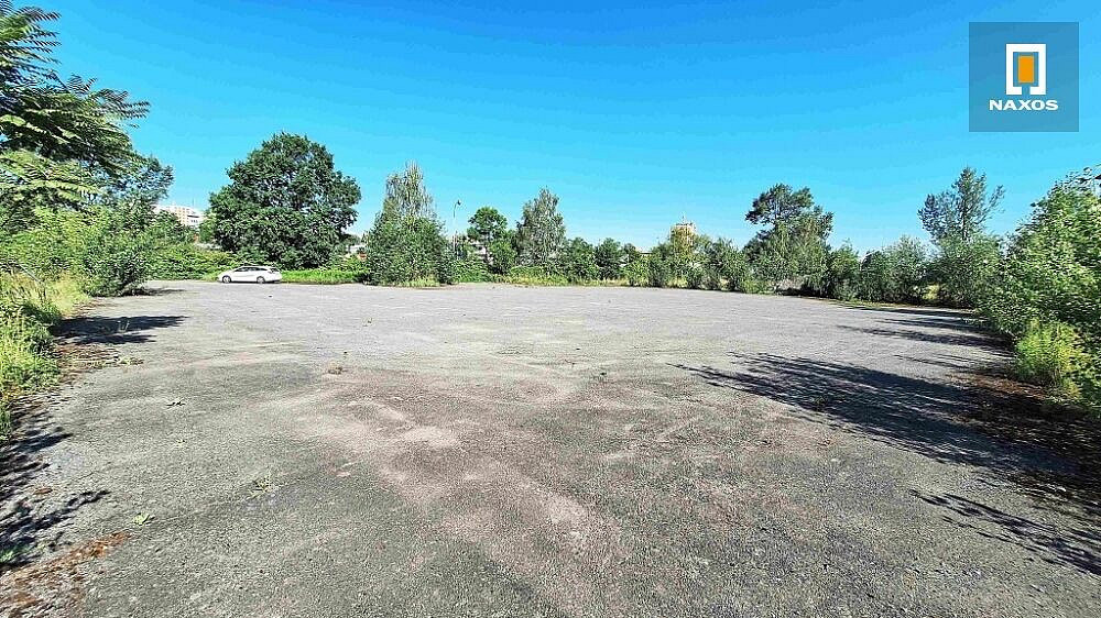Pronájem pozemku 2 000 m²