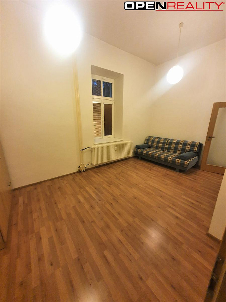 Pronájem bytu 1+1 33 m² – fotografie 4