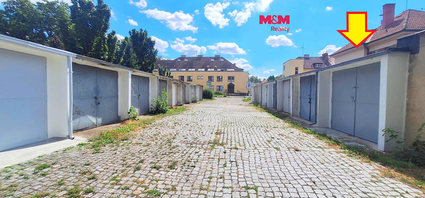 Pronájem garáže, 17 m2, hradec králové, ul. u kavalíru
