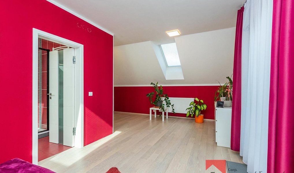 Prodej domu 346 m² s pozemkem 2 669 m², Újezd – náhled fotky 21