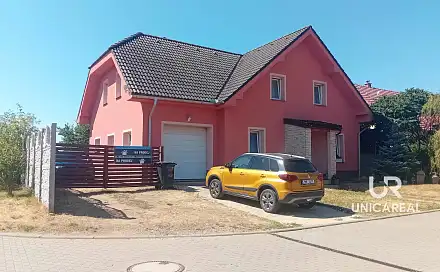 Prodej domu 233 m² s pozemkem 651 m², Božice, okres Znojmo
