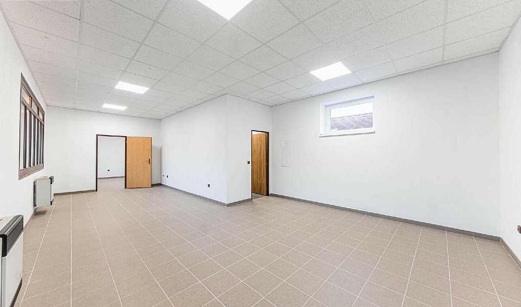 Prodej obchodních prostor 69 m², Přelouč – náhled fotky 14
