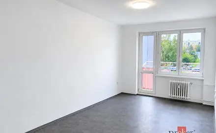Prodej bytu 2+1 52 m², K. H. Máchy, Jirkov, okres Chomutov