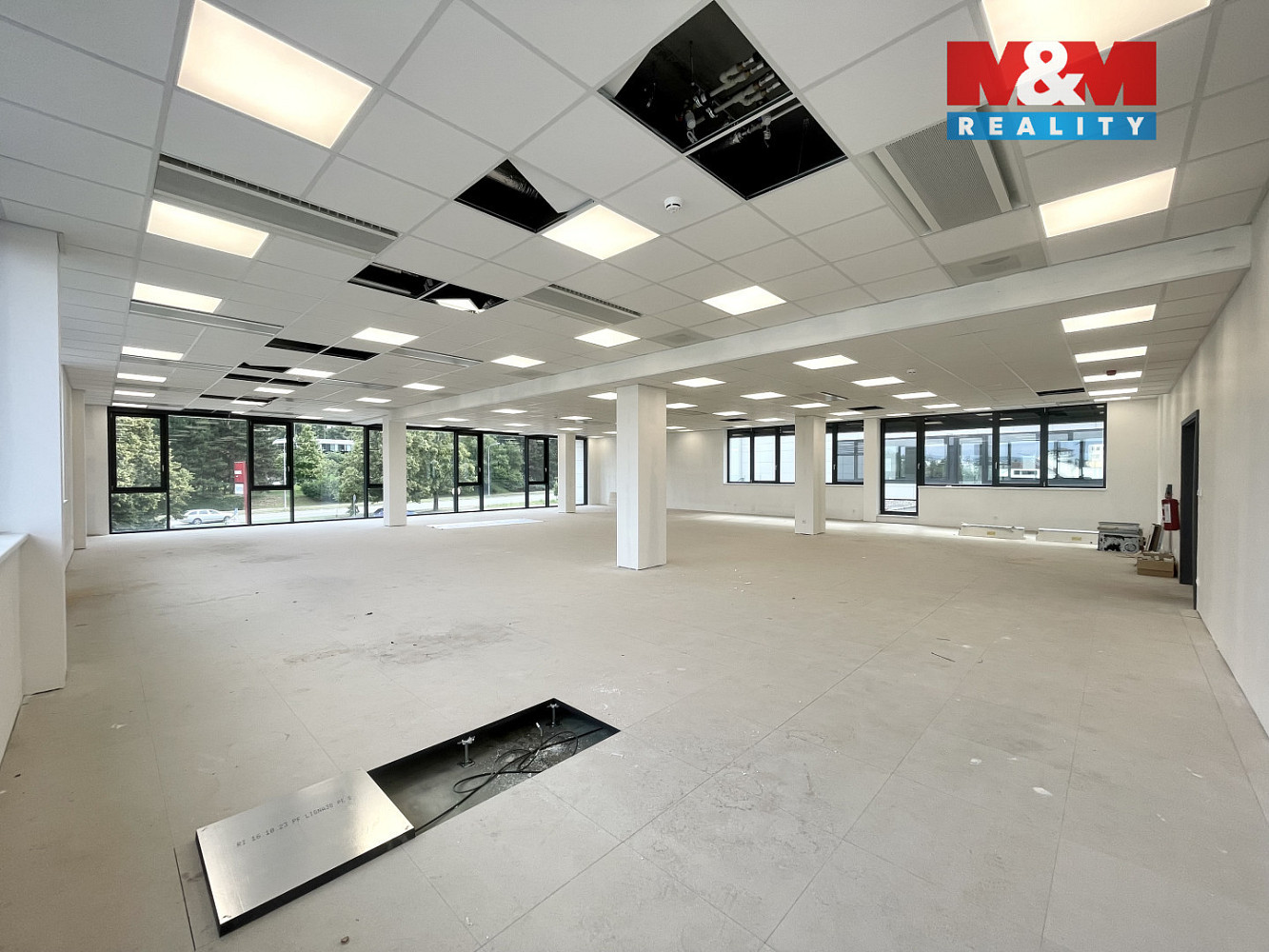 Pronájem obchodních prostor 274 m² — photo 5