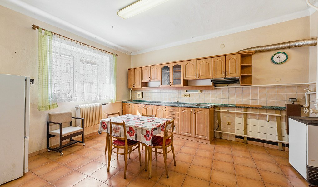 Prodej domu 140 m² s pozemkem 593 m², Polička – náhled fotky 4