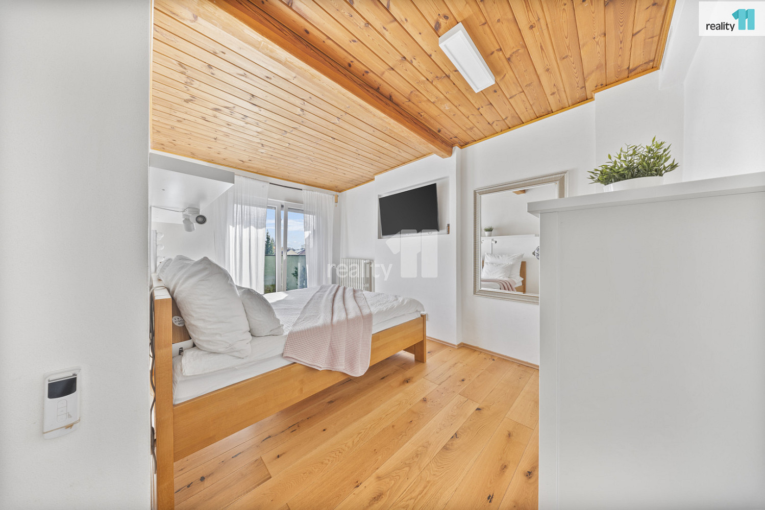 Prodej bytu 5+1 177 m² — photo 2