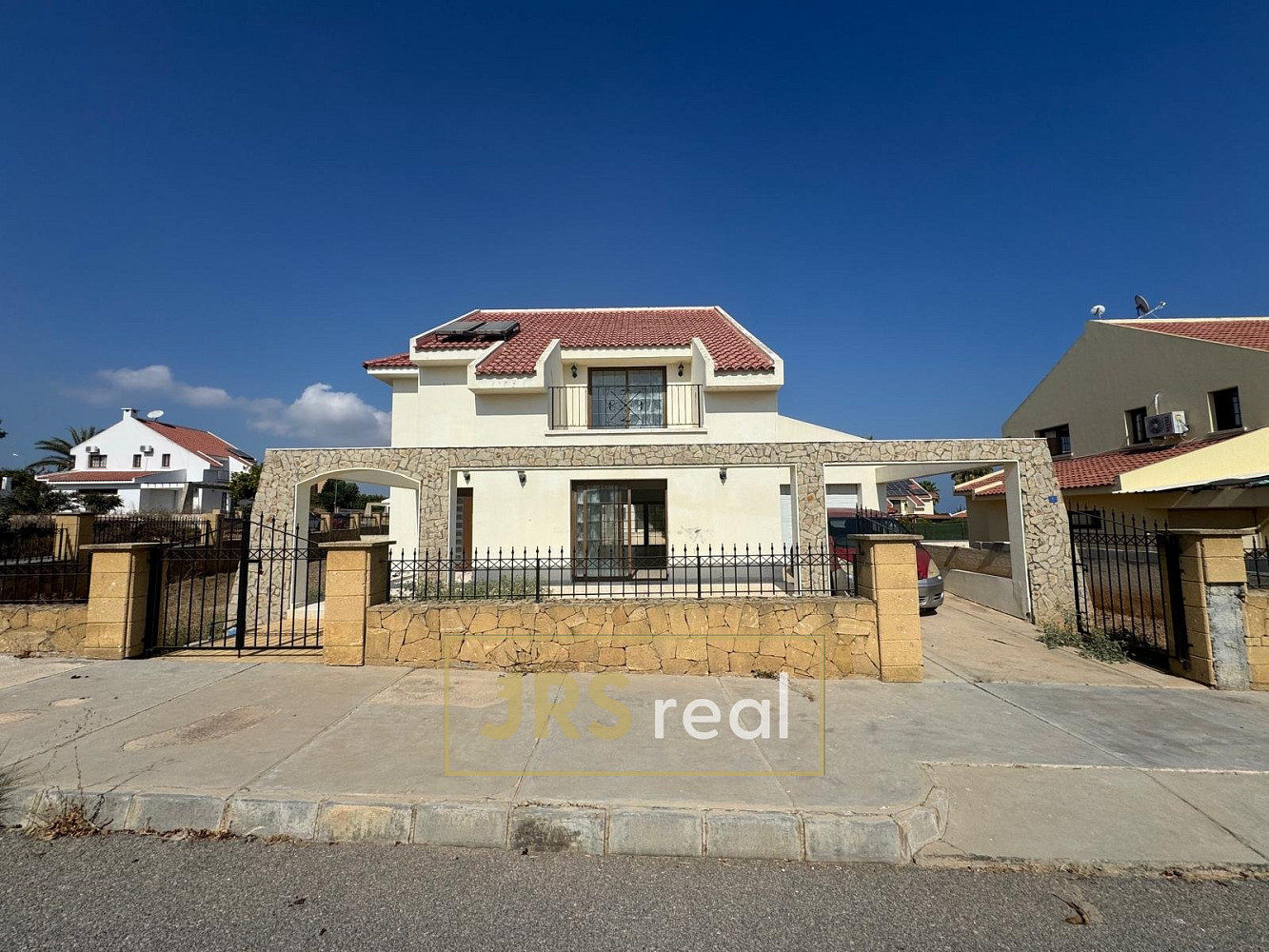Prodej domu 205 m² s pozemkem 603 m²