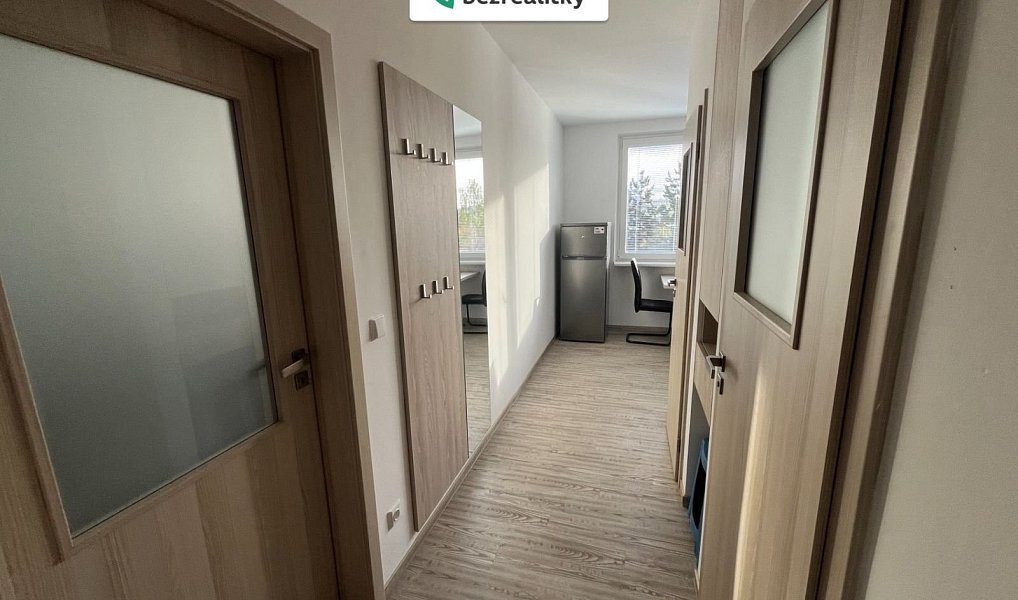 Prodej bytu 1+1 40 m², Hradec Králové – náhled fotky 8