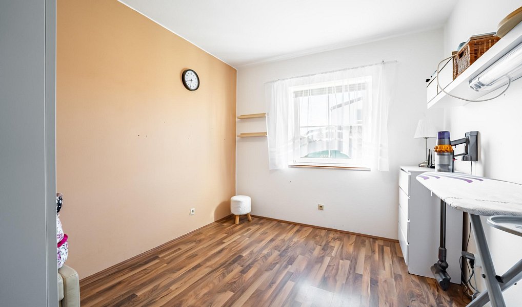 Prodej domu 165 m² s pozemkem 735 m², Tehov – náhled fotky 8