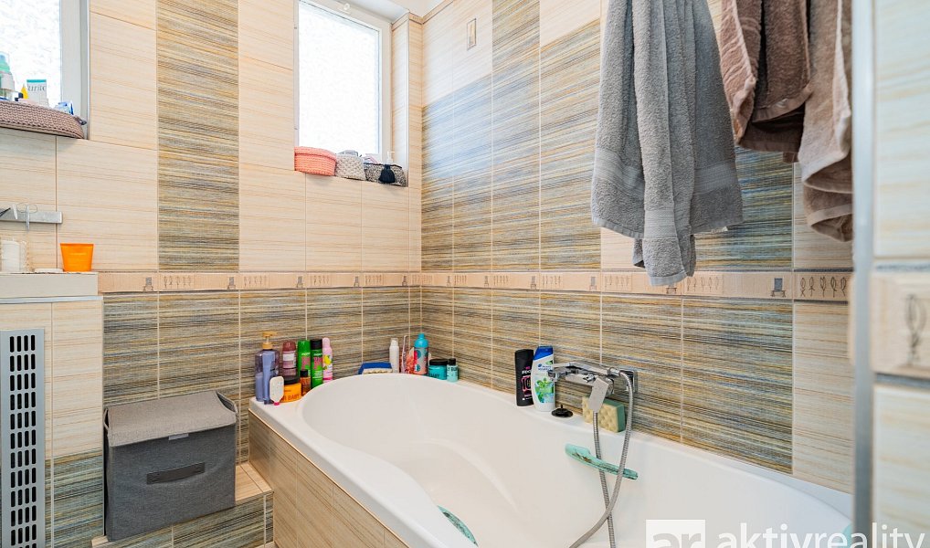 Prodej domu 260 m² s pozemkem 752 m², Praha – náhled fotky 41
