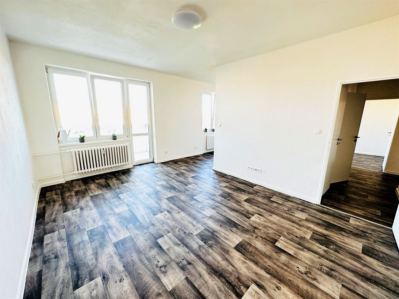 Pronájem bytu 2+kk 50 m² – fotografie 2