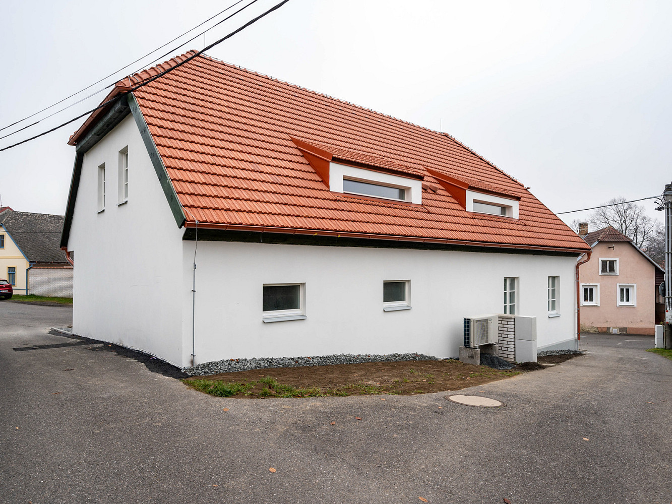 Prodej domu 200 m² s pozemkem 151 m² – pohled 4