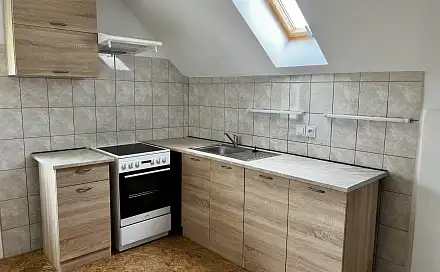Pronájem bytu 2+kk 50 m², Rosice - Synčany, okres Chrudim