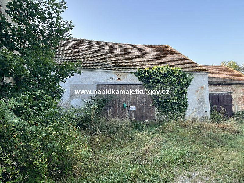 Prodej zemědělského objektu 890 m² – fotografie 3