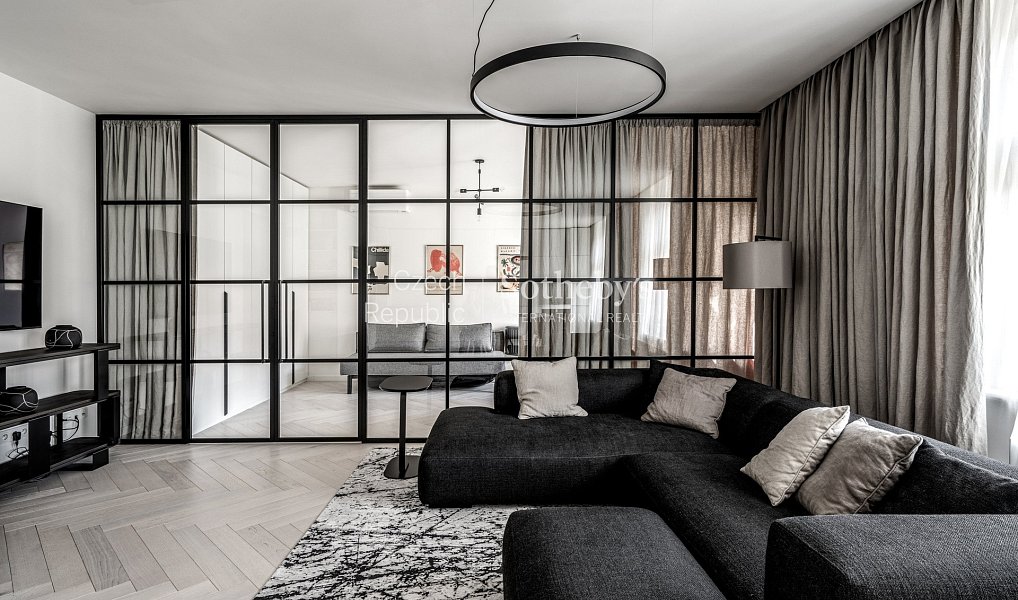 Prodej bytu 4+kk 144 m², Praha – náhled fotky 2