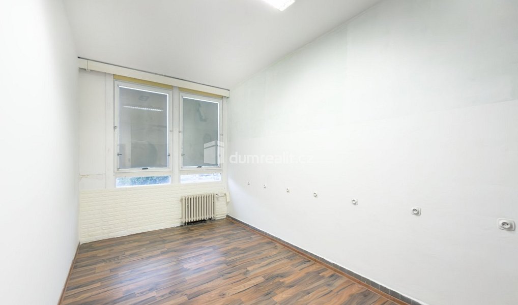 Pronájem obchodních prostor 216 m², České Budějovice – náhled fotky 19