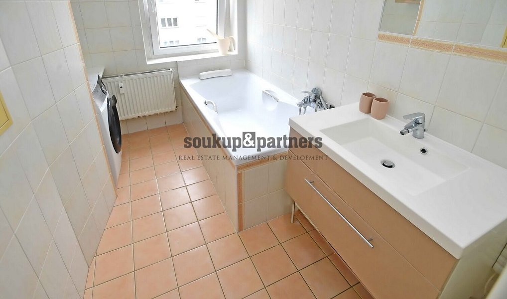 Pronájem bytu 3+1 98 m², Praha – náhled fotky 11