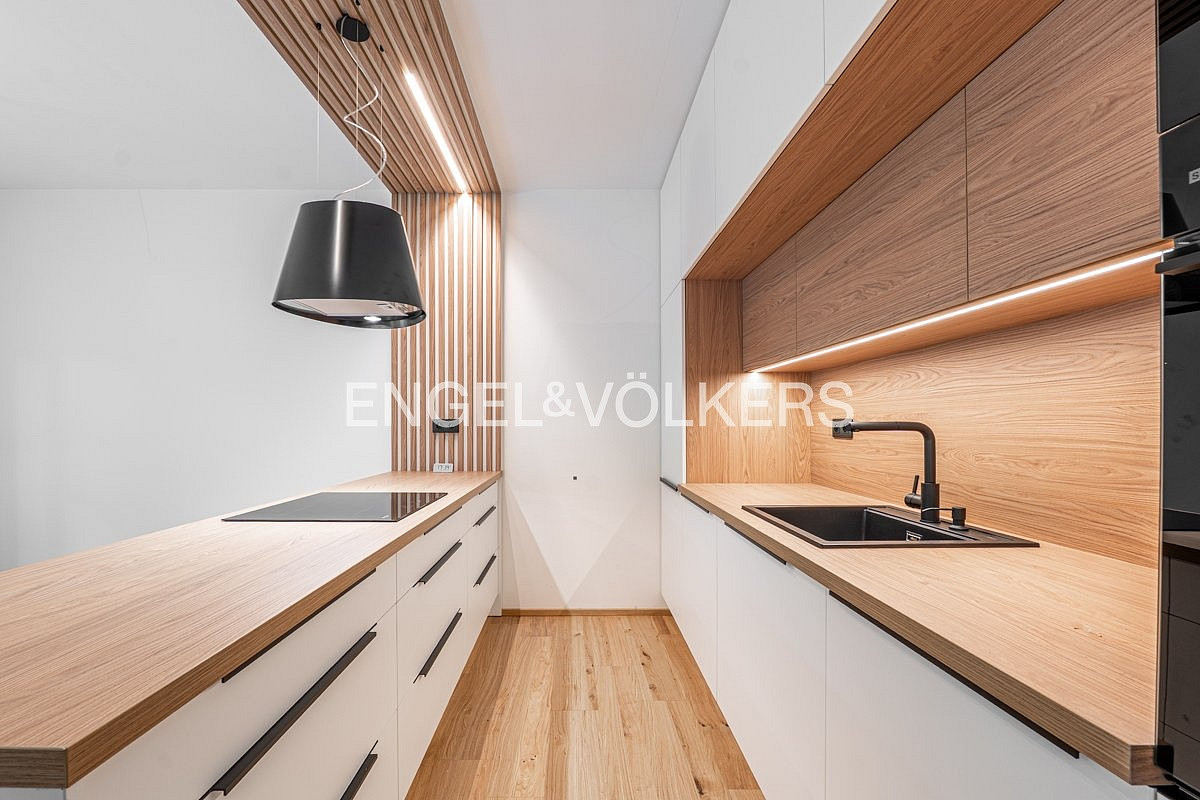 Pronájem domu 146 m² s pozemkem 260 m² — photo 3