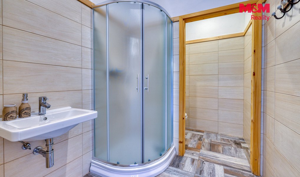 Prodej domu 1 250 m² s pozemkem 2 106 m², Manětín – náhled fotky 23