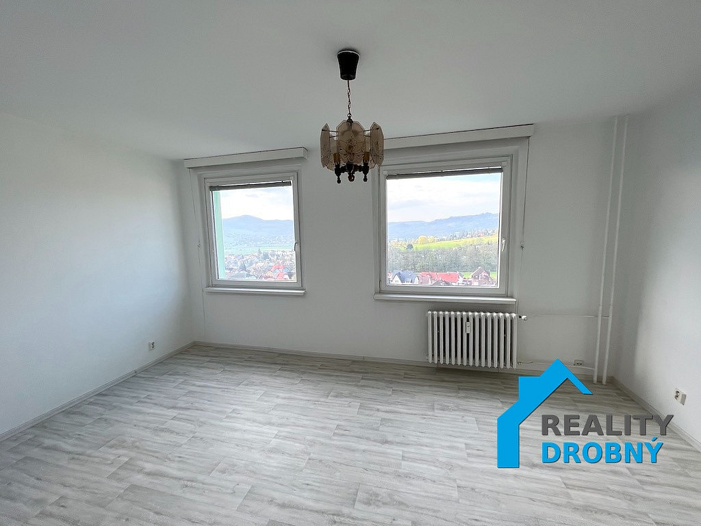 Pronájem bytu 2+1 50 m² – pohled 2