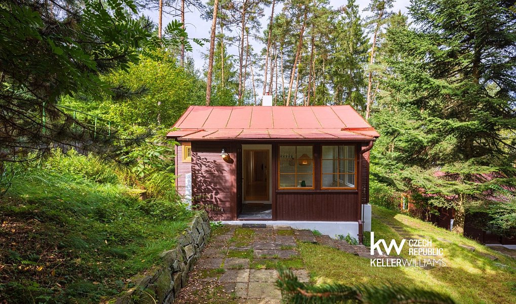 Prodej ubytovacího objektu 655 m², Křečovice – náhled fotky 11