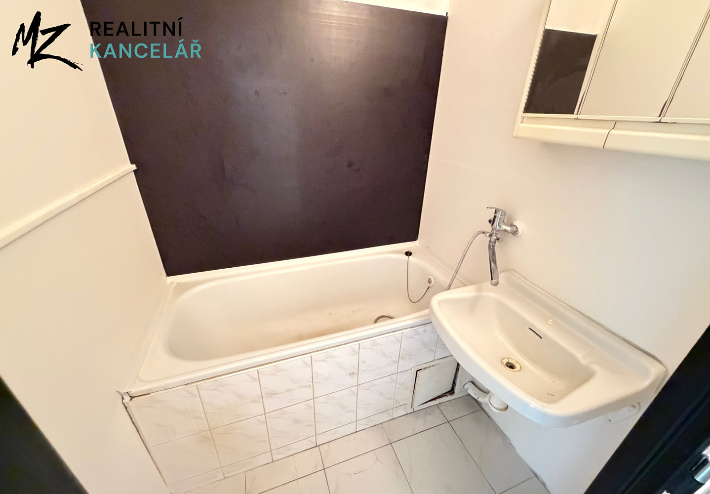 Pronájem bytu 1+1 37 m² — photo 4