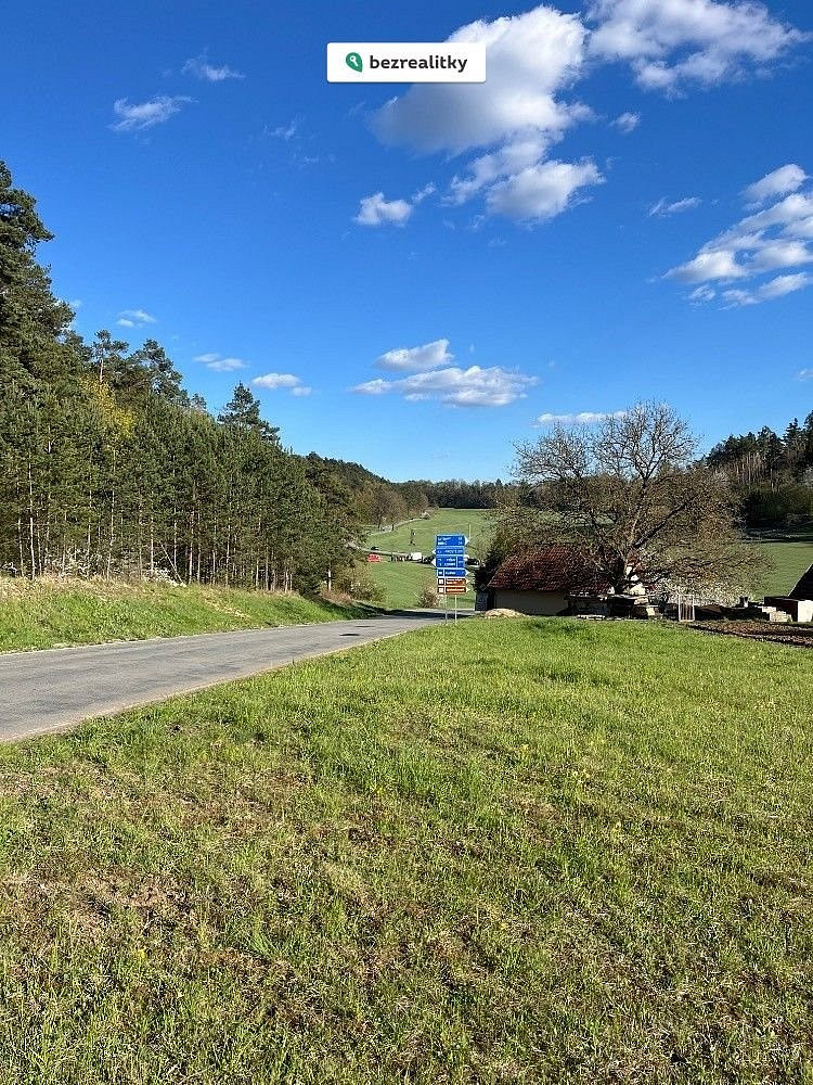 Prodej stavebního pozemku 3 287 m² – fotografie 2