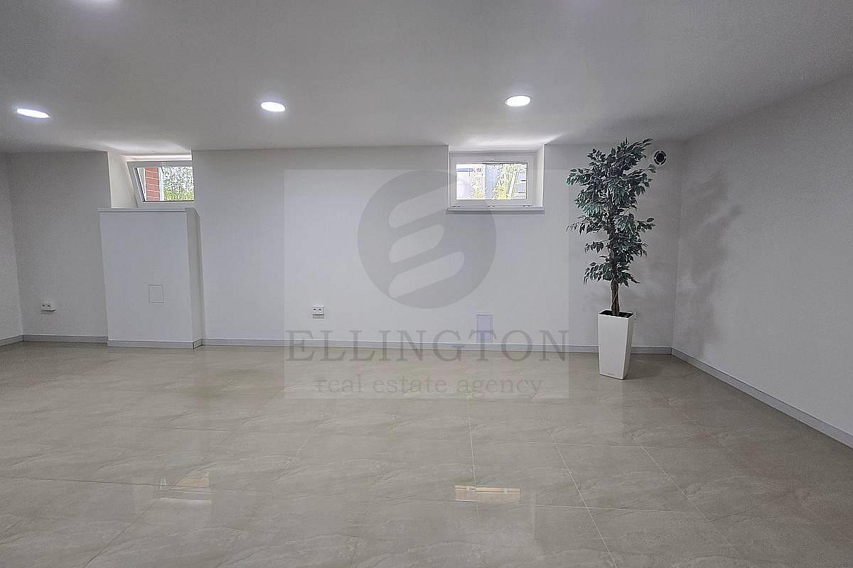 Prodej kanceláře 49 m² – fotografie 2