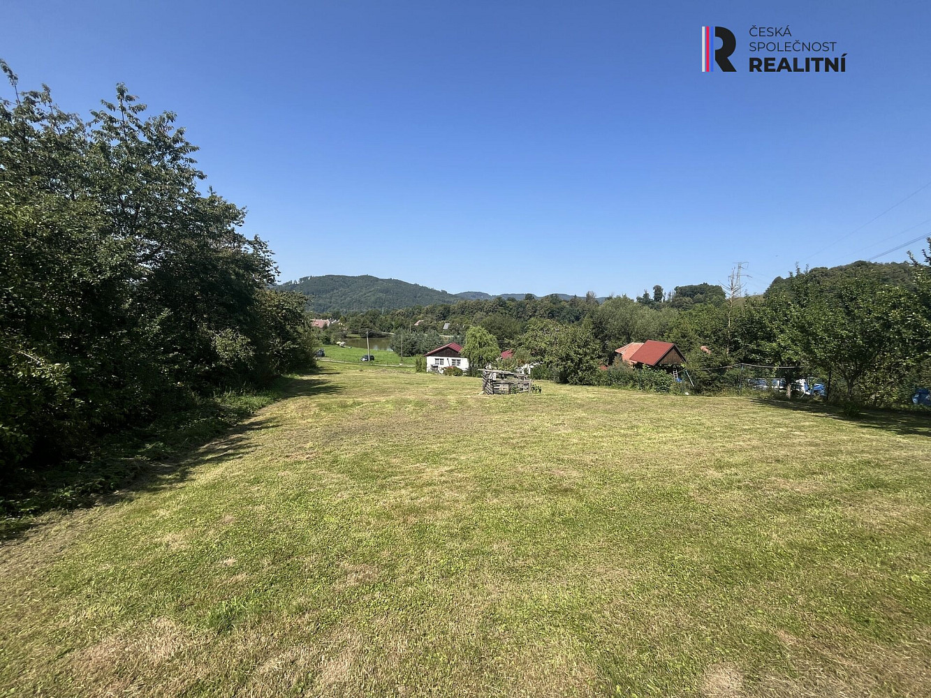 Prodej stavebního pozemku 1 667 m² – další