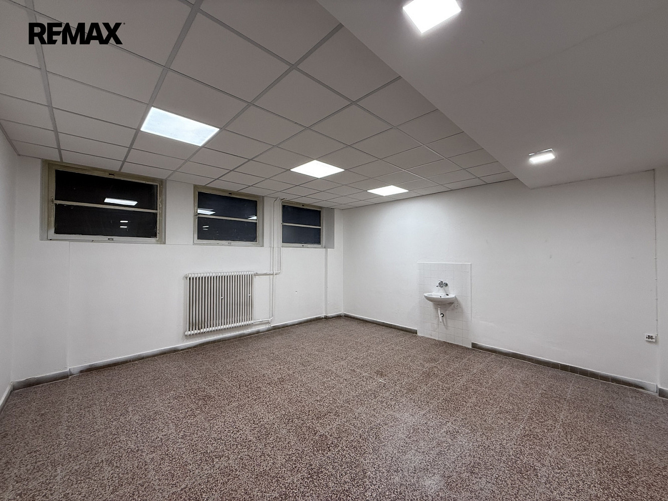 Pronájem skladovacích prostor 35 m² — photo 2