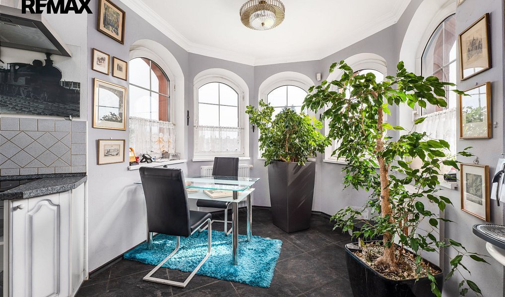 Prodej domu 320 m² s pozemkem 3 335 m², Deštná – náhled fotky 5