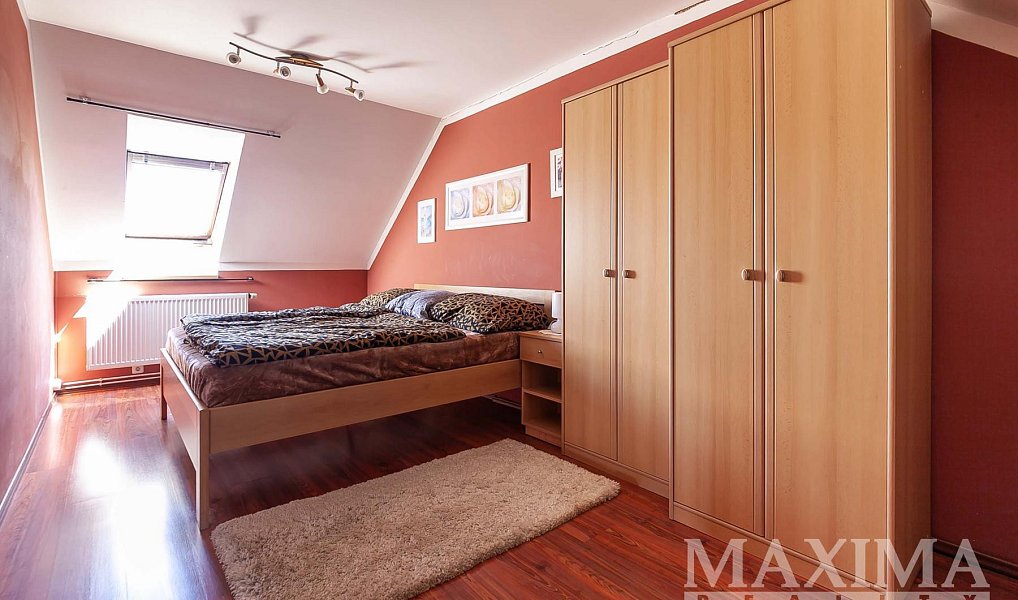 Prodej domu 245 m² s pozemkem 773 m², Ejpovice – náhled fotky 21