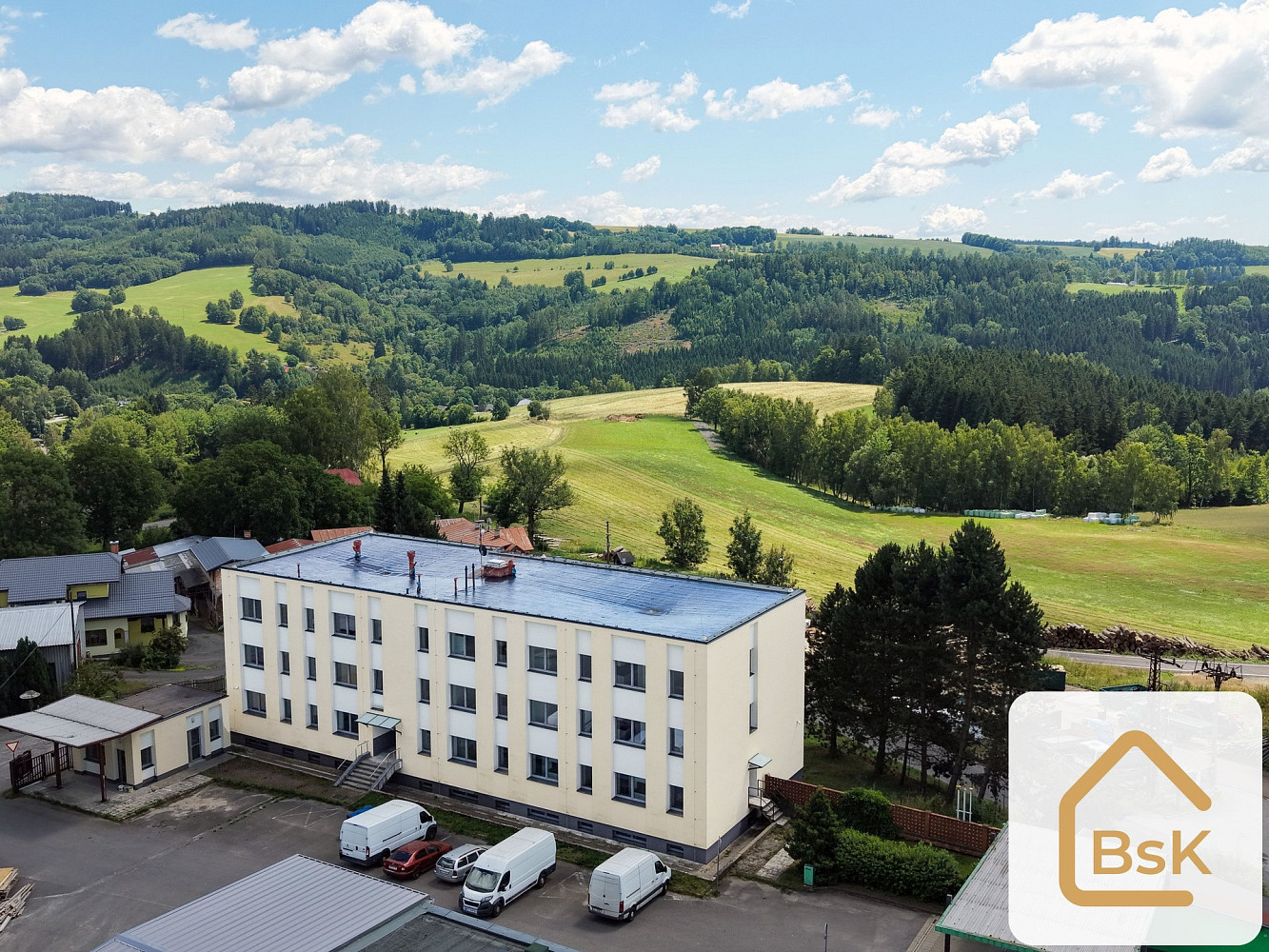 Prodej ubytovacího objektu 1 880 m² – fotografie 2
