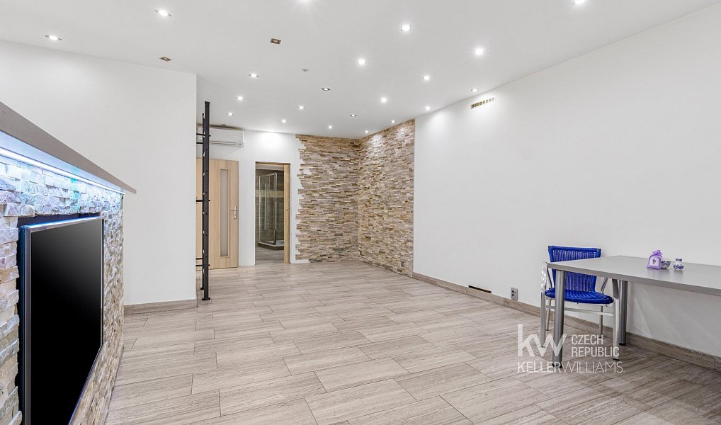 Prodej bytu 4+1 471 m², Nové Strašecí – náhled fotky 56
