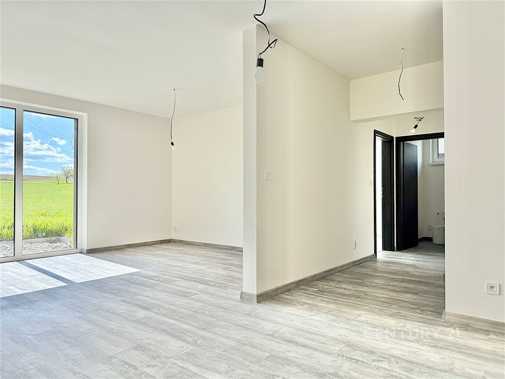 Prodej domu 107 m² s pozemkem 1 423 m² — photo 3