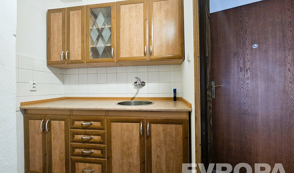 Pronájem kanceláře 160 m², Vrchlabí – náhled fotky 9