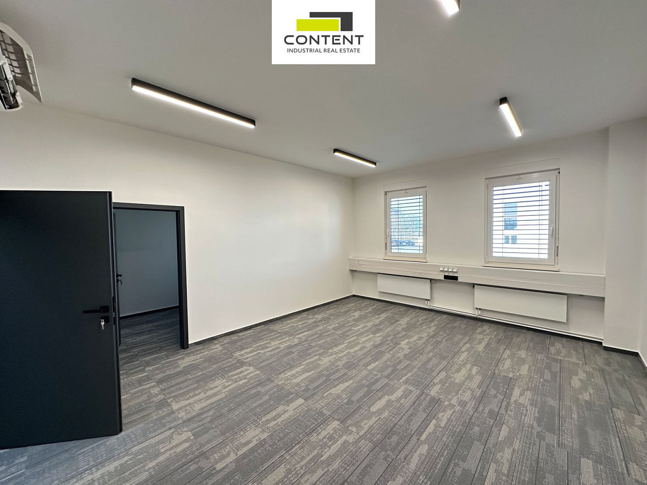 Pronájem kanceláře 230 m² — photo 3