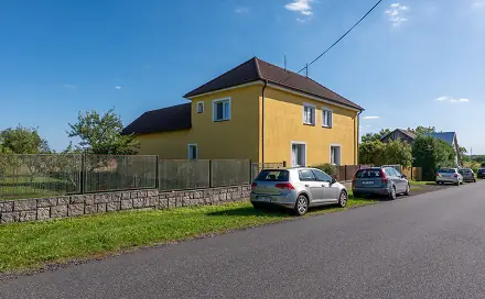Prodej domu 180 m² s pozemkem 898 m², Hradčany, okres Nymburk