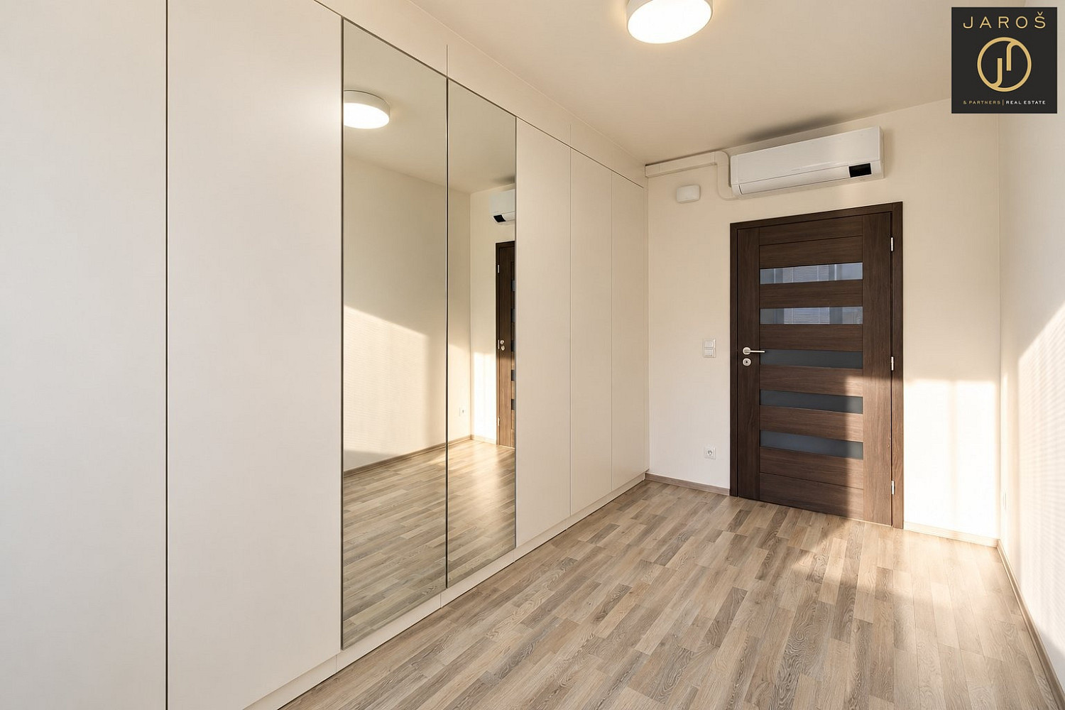 Pronájem bytu 3+kk 71 m² – fotografie 5