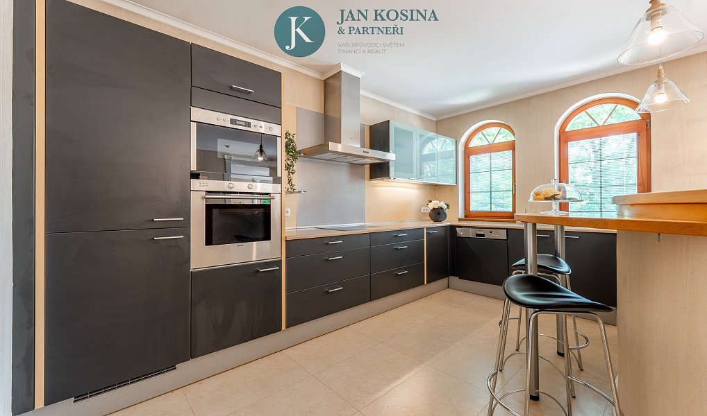 Prodej domu 236 m² s pozemkem 921 m², Hrusice – náhled fotky 10