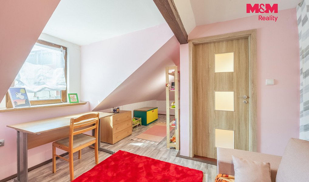 Prodej domu 180 m² s pozemkem 417 m², Kladno – náhled fotky 12
