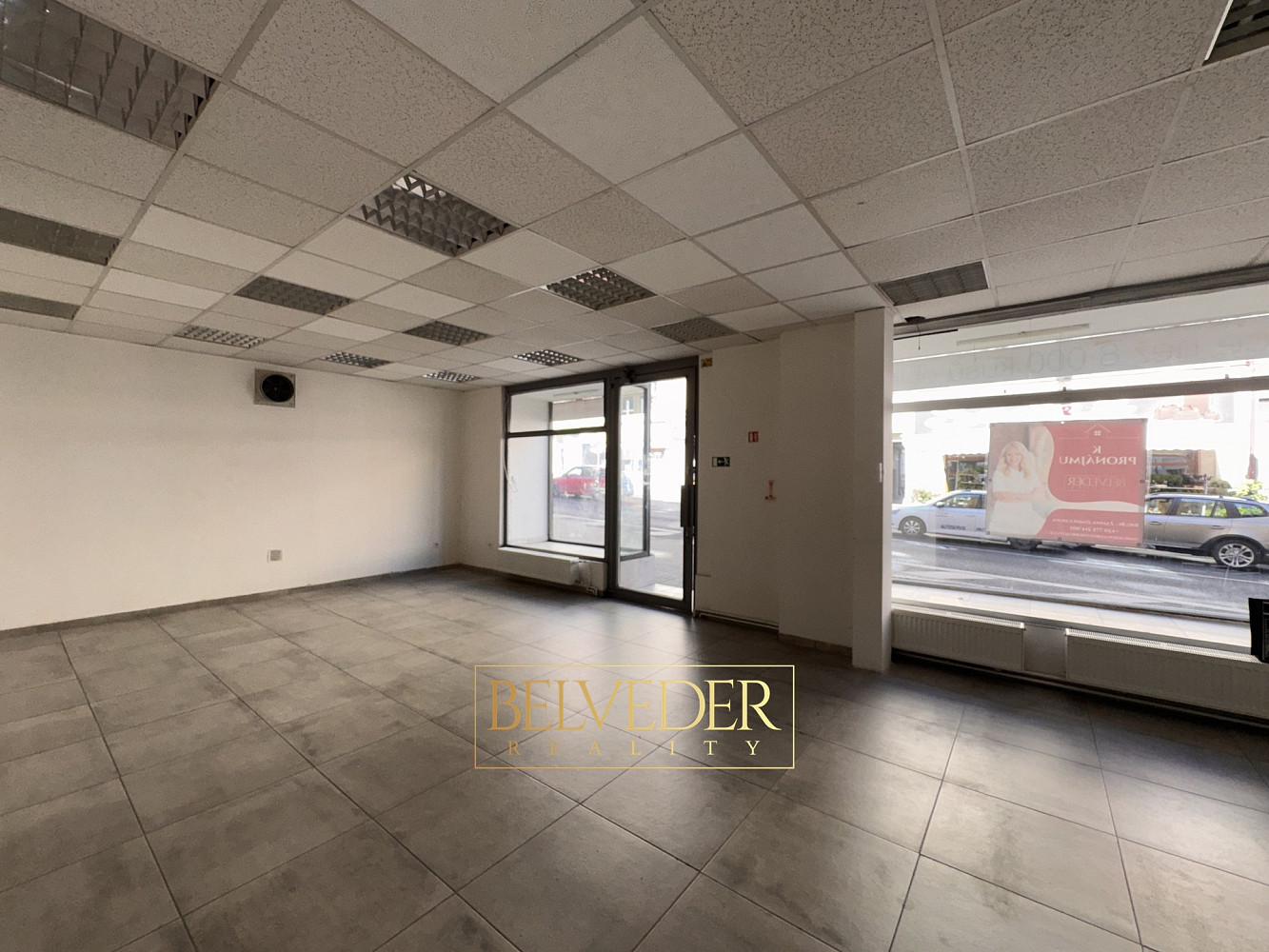 Pronájem obchodních prostor 150 m² – fotografie 2