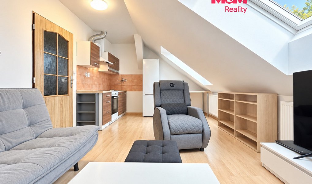 Pronájem bytu 2+kk, 55 m², Klatovy, Švihov