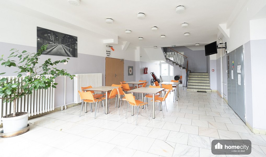 Prodej ubytovacího objektu 1 660 m², Hradec Králové – náhled fotky 3