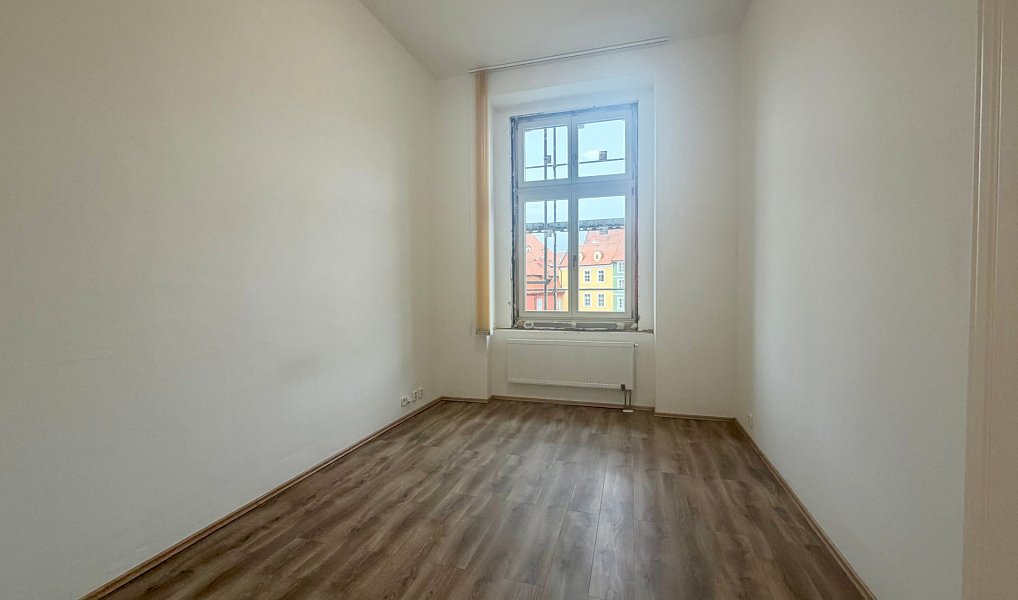 Pronájem bytu 3+kk 84 m², Cheb – náhled fotky 10